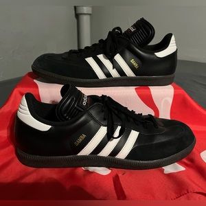 Men’s Adidas Samba classics
